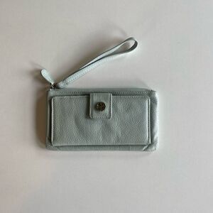 Pre-Loves Giani Bernini Mint Green Genuine Leather Womens Wristlet